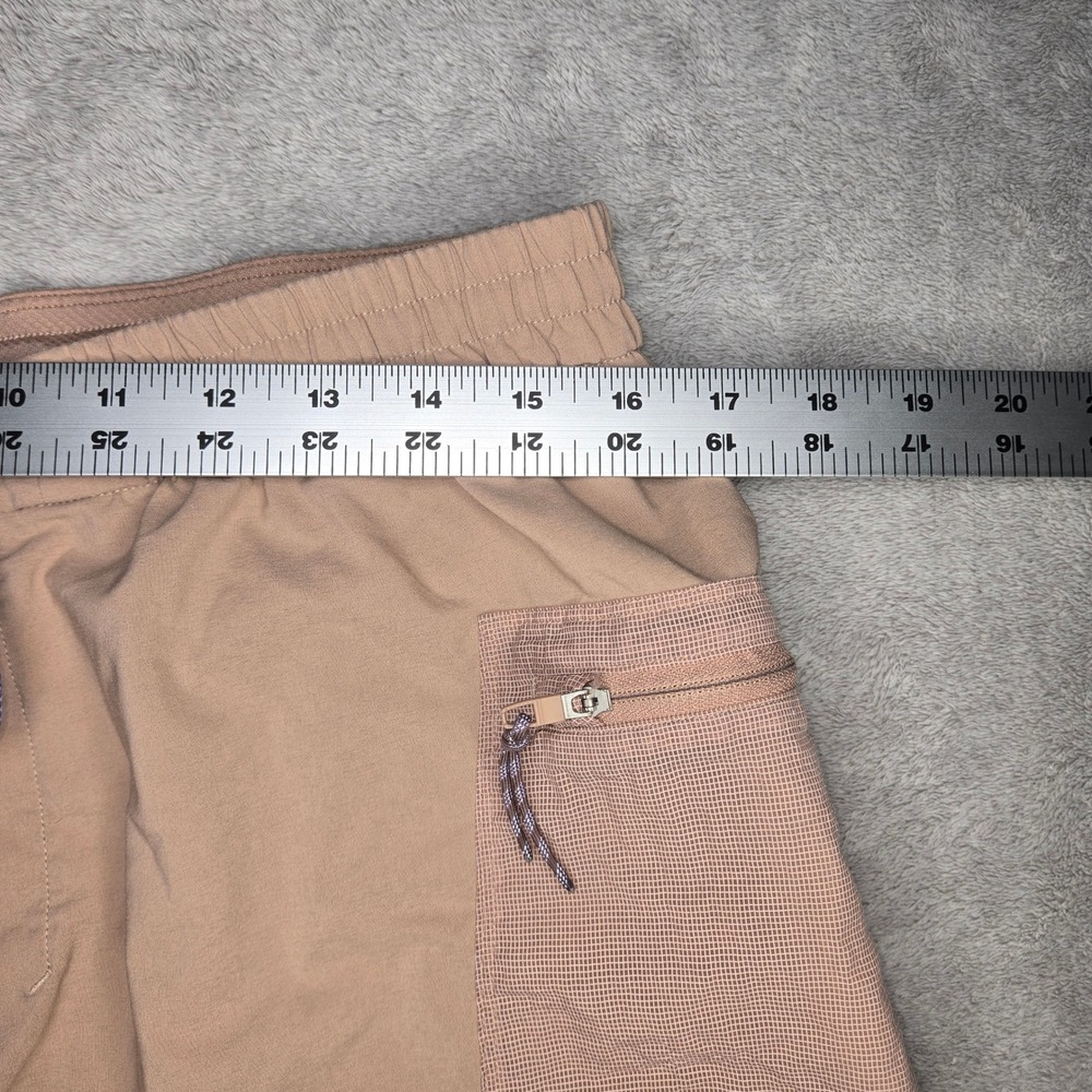 Lululemon Mens Athletic Cargo Shorts Tan Khaki Purple Drawstring Mesh Pockets - Picture 6 of 6